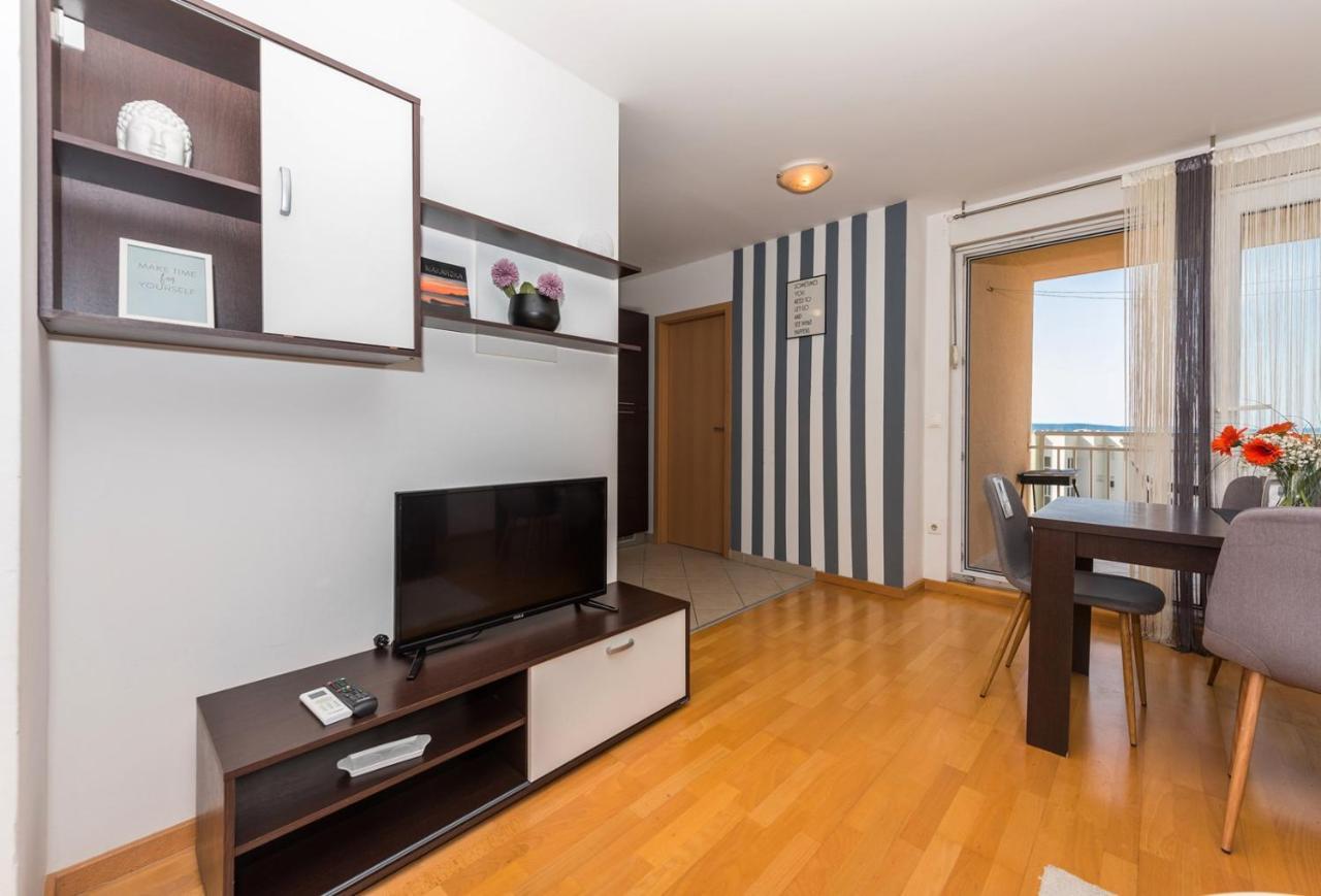 Apartment Sea View In Makarska, Free Parking Экстерьер фото