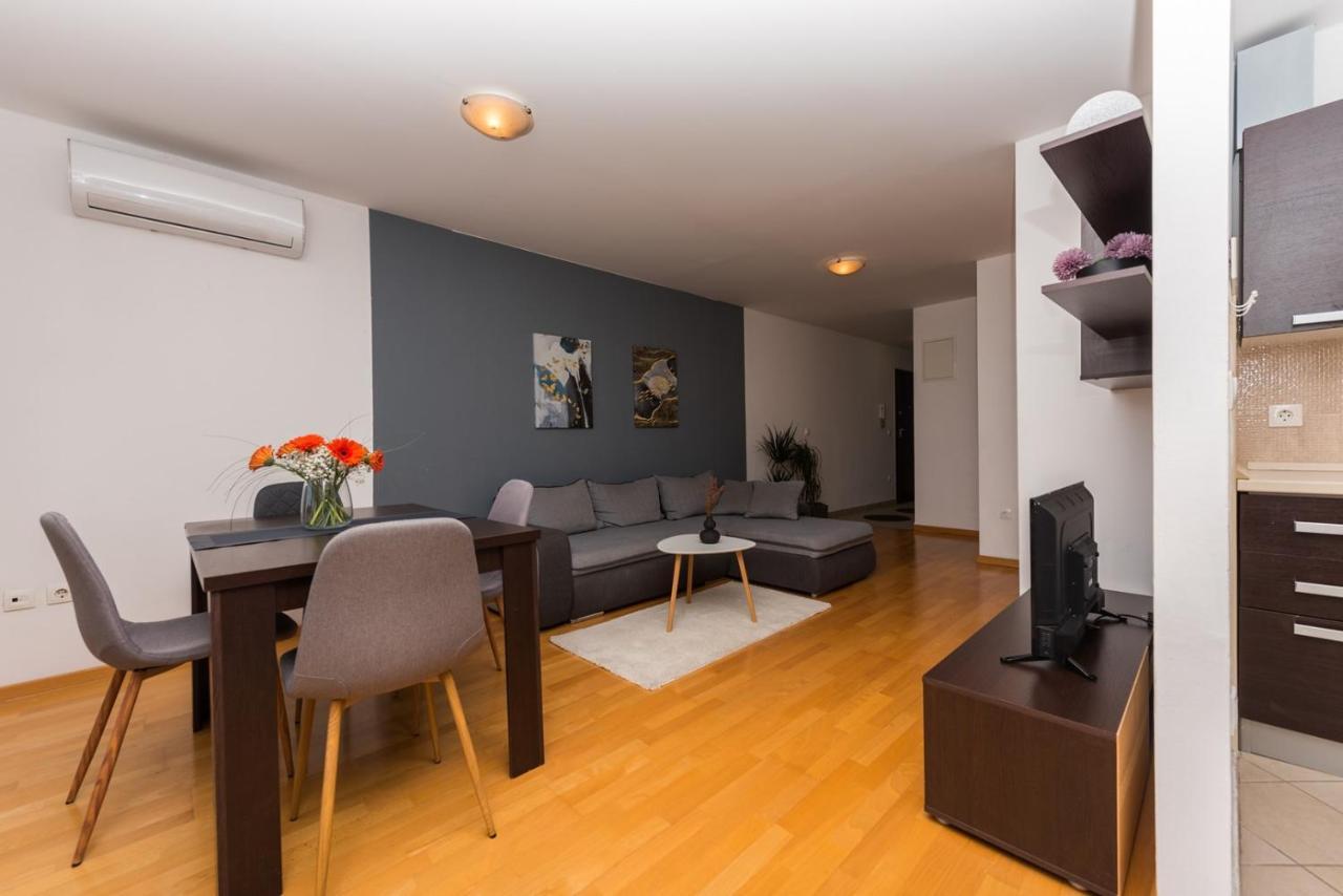 Apartment Sea View In Makarska, Free Parking Экстерьер фото