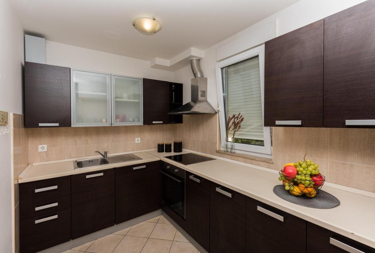 Apartment Sea View In Makarska, Free Parking Экстерьер фото